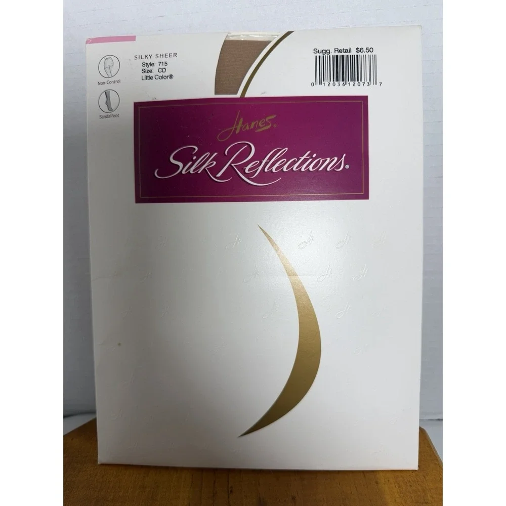 Hanes‎ Silk Reflections Silky Sheer Pantyhose Style 715 Little Color CD Nude